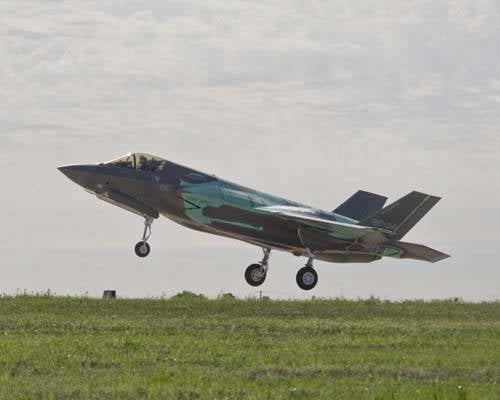 Российский ПАК ФА роняет цену на F-35