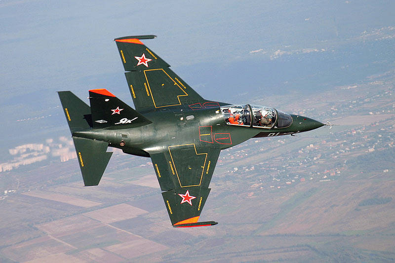 Минобороны: в России может быть создана пилотажная группа на Як-130