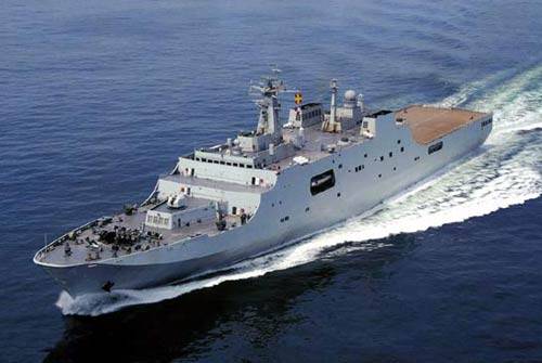 В Аденском заливе китайские корабли отбили атаку пиратов на конвой из 21 судна