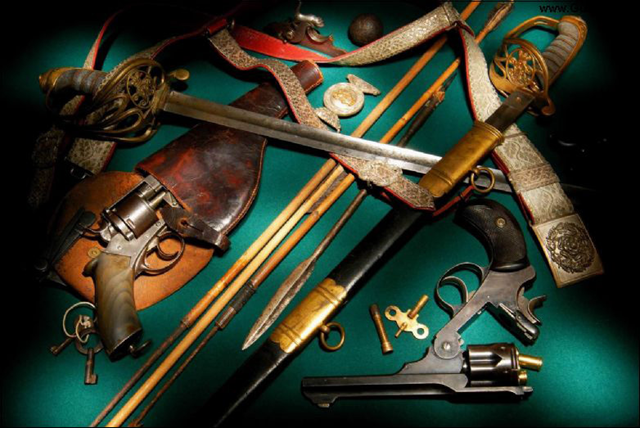 Владикавказ: коллекционирование оружия в моде