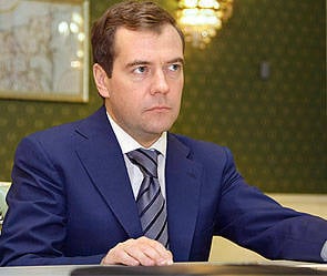Медведев создал в вооруженных силах комендантскую службу