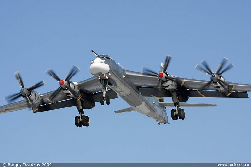 Ту-95 не нарушали правила при полетах над Тихим океаном - МИД РФ