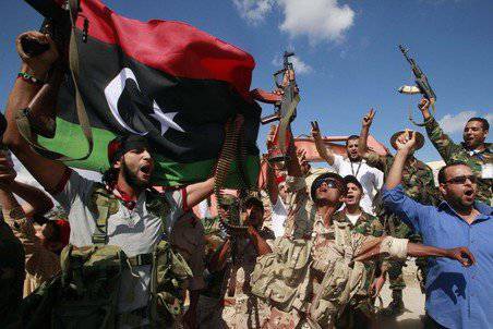 «Мы хотим уничтожить все, что принадлежало Каддафи»