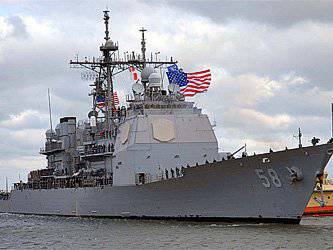 В Севастополь прокрался американский крейсер