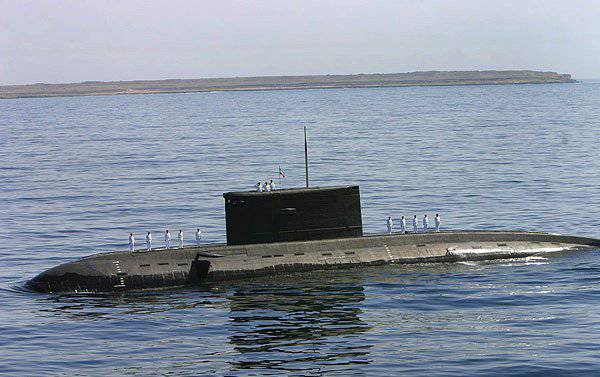 ВМС Ирана получили три новые подлодки