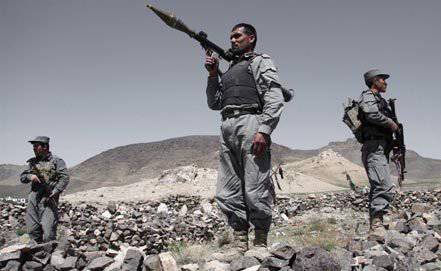 На западе Афганистана идут ожесточенные бои афганской армии и талибов