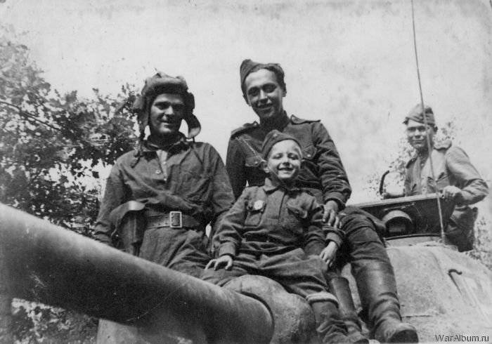 26 июня - День рождения 4-ой гвардейской танковой Кантемировской дивизии