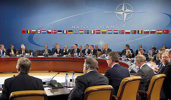 Взаимодействие между Россией и альянсом в перспективе будет иметь ограниченный характер: Диалог РФ-НАТО - оценки экспертов