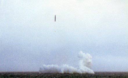 В акватории Баренцева моря произведены успешные пуски крылатых ракет морского и наземного базирования