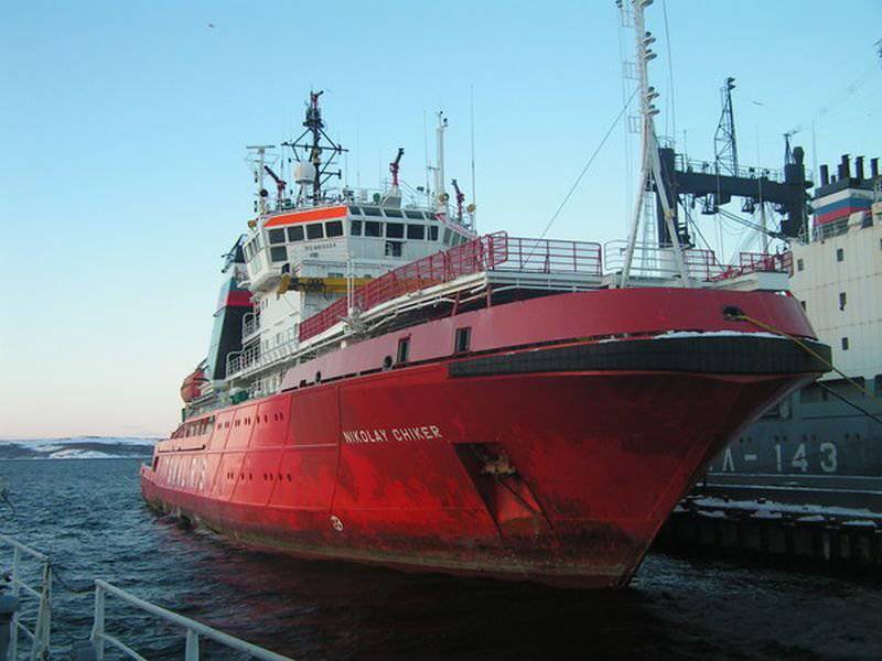Новейший спасательный гидрокостюм с улучшенной термозащитой отечественного производства «ГТСК» для Северного Флота