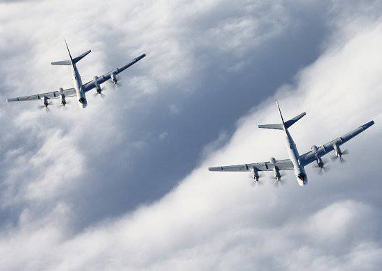 Экипажи дальней авиации ВВС России успешно выполнили полет по плану стратегического сдерживания