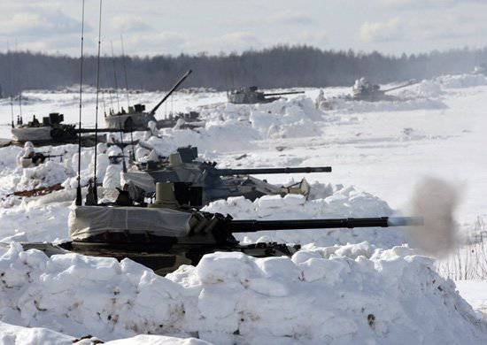 Первые в 2013 г. полковые учения десантников начались на полигоне под Псковом