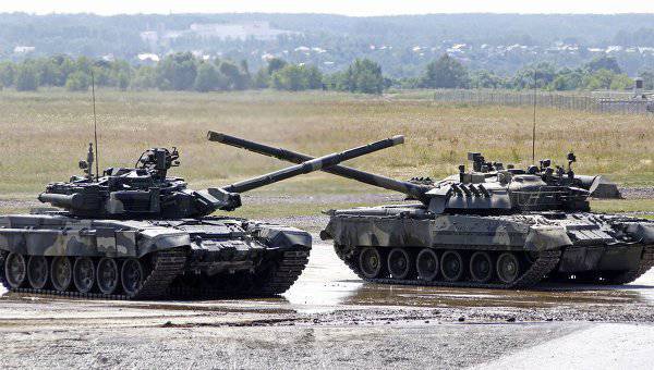 Западный военный округ получит комплексы "Искандер-М" и танки Т-90