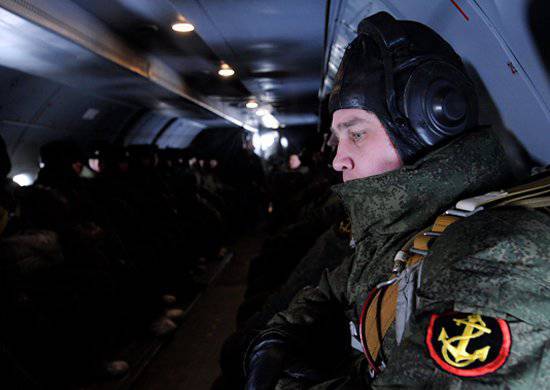 Морские пехотинцы Каспийской флотилии приступили к совместным занятиям с армейской авиацией