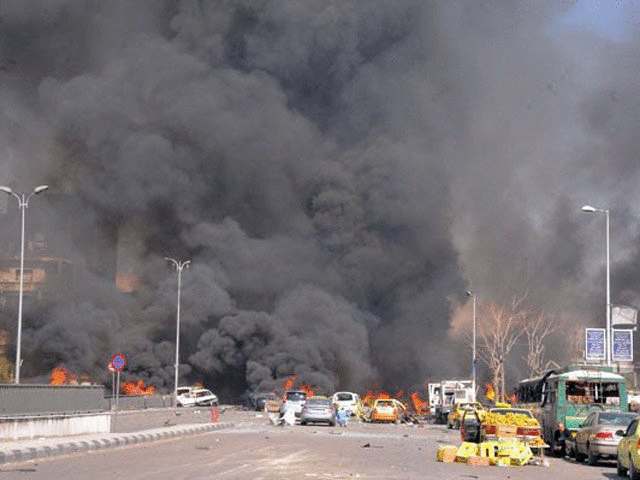 У российского посольства в Дамаске взорвалась машина: десятки жертв, сотни раненых