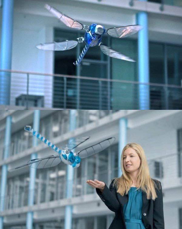 Робот освоил полёт стрекозы