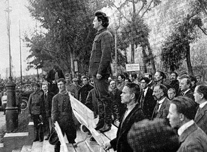 Троцкий и Октябрьская революция