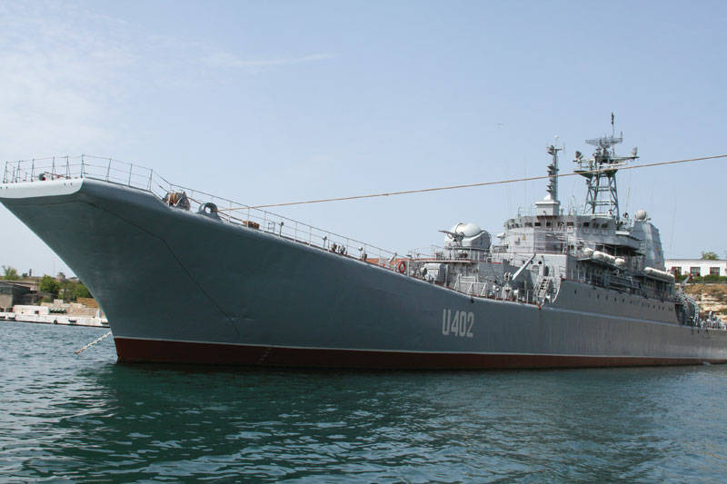 БДК «Константин Ольшанский» после заводского ремонта вышел в море на ходовые испытания