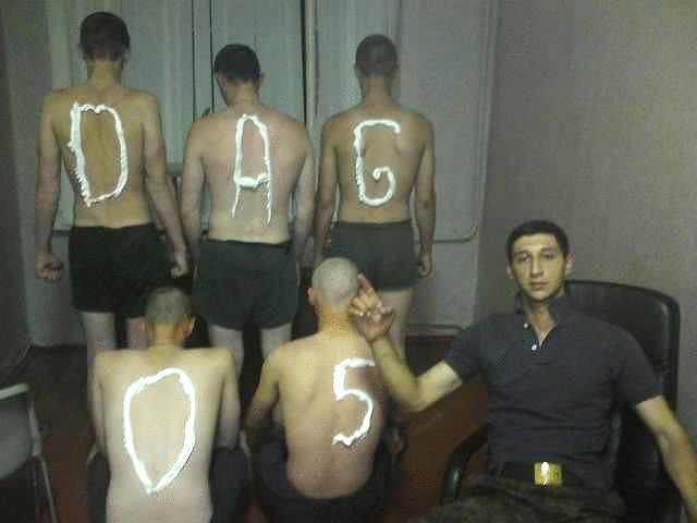 В Алтайском крае осуждены солдаты, написавшие на спинах сослуживцев "Dag 05" и "Бурят"