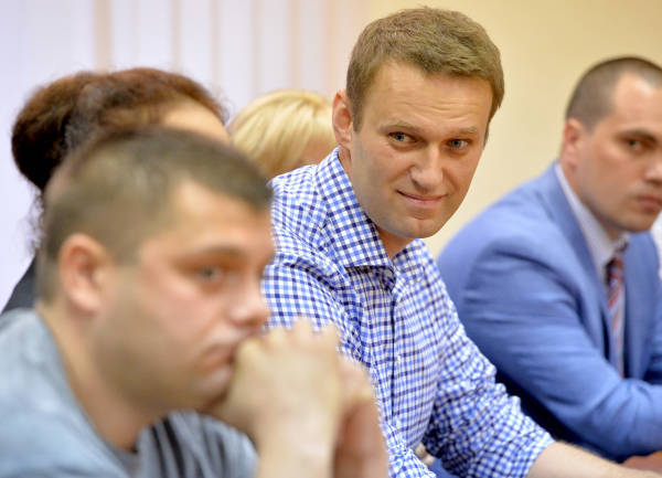 Навального приговорили к пяти годам колонии