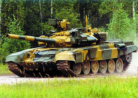 Танкисты ЮВО отрабатывают применение вооружения современного танка Т-90А в Дагестане
