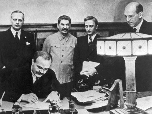 Советско-германский договор о ненападении от 23 августа 1939г. Часть 3