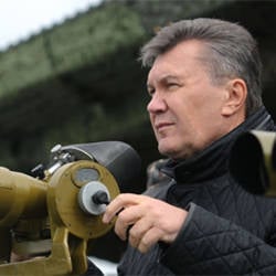 Президент Украины осуществил пуск ракет "СТУГНА-П". Одна из них упала в озеро