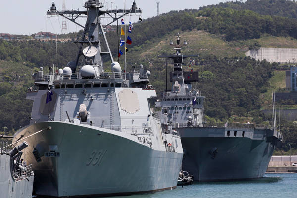 Южная Корея построит три новейших эсминца