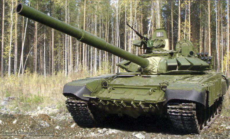 ВВО получил 30 модернизированных танков Т-72Б3