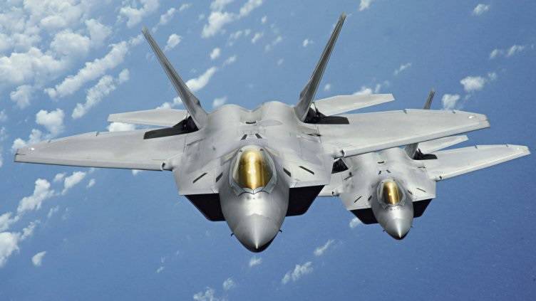 Прекращение производства F-22 было катастрофической ошибкой — экс-генерал ВВС США