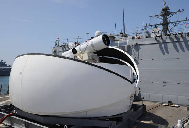 США впервые установят на военный корабль лазерную пушку
