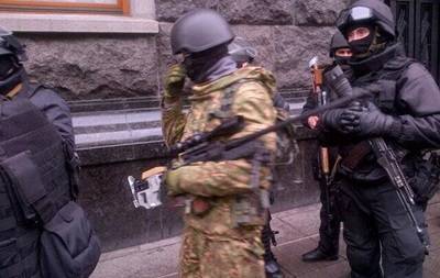 Глава МВД Украины разрешил применять боевое оружие