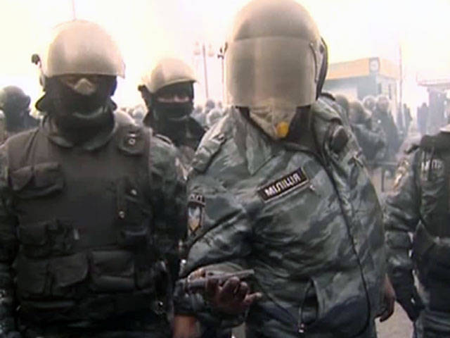 "Здравствуй, оружие!": чем и как экипированы боевики Майдана