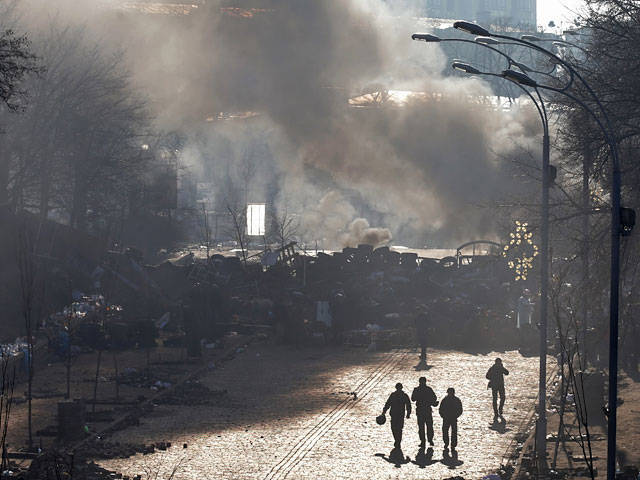 Радикалы отказываются покинуть Майдан и требуют госнаград