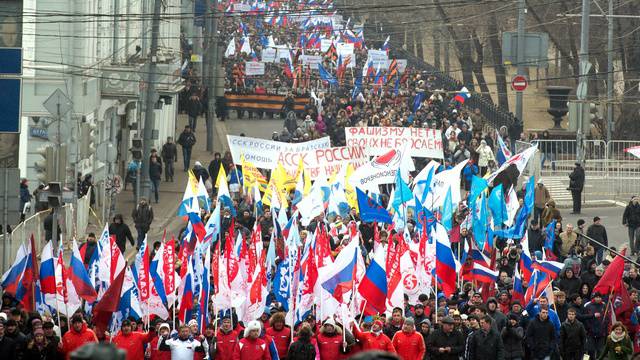 В городах России прошли акции в поддержку русскоязычного населения Украины