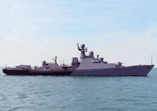 Корабли Каспийской флотилии вышли в море для проведения учения