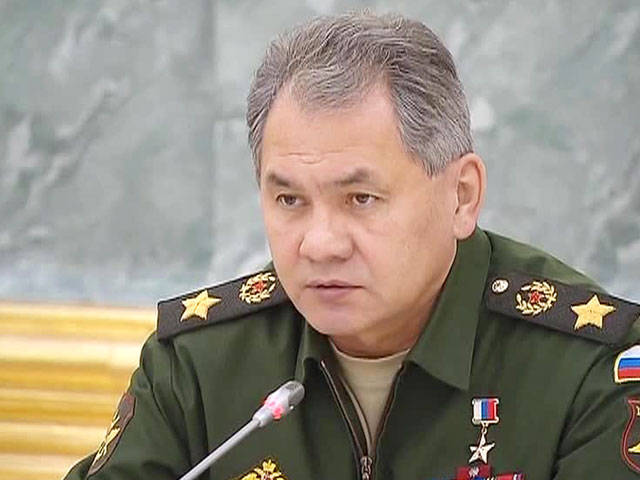 Шойгу попросил руководство Крыма освободить командующего ВМС Украины