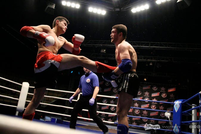 Бойцов «Беркута» в Москве поддержали тайским боксом