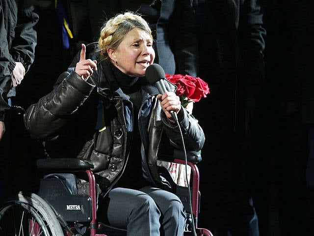 Тимошенко посоветовала конкурентам закупаться БТРами