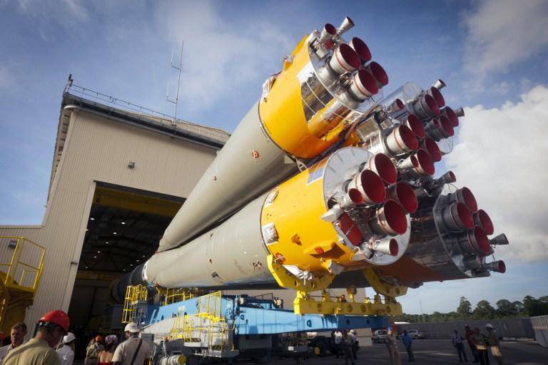Arianespace и Роскосмос подписали контракт на поставку семи российских «Союзов» на $400 млн