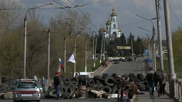 20 БТРов и 500 солдат вошли в Славянск