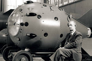 Первая отечественная атомная бомба РДС-1 и один из ее создателей трижды Герой Социалистического Труда академик Юлий Борисович Харитон