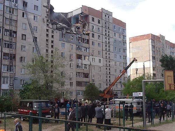 Порошенко считает взрыв в Николаеве терактом