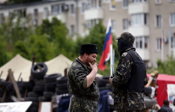 В Донецке ополченцы провозглашенной ДНР заняли региональный штаб Нацгвардии Украины