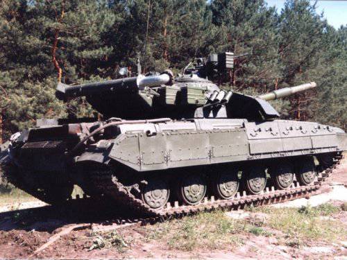 К Славянску подходят танки Т-64