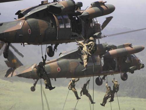 Япония готова потратиться на новые военные вертолёты