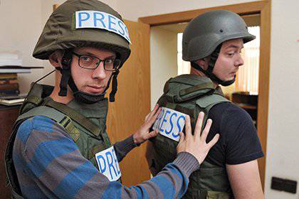 Российские журналисты, работающие на территории Украины, получат бронежилеты