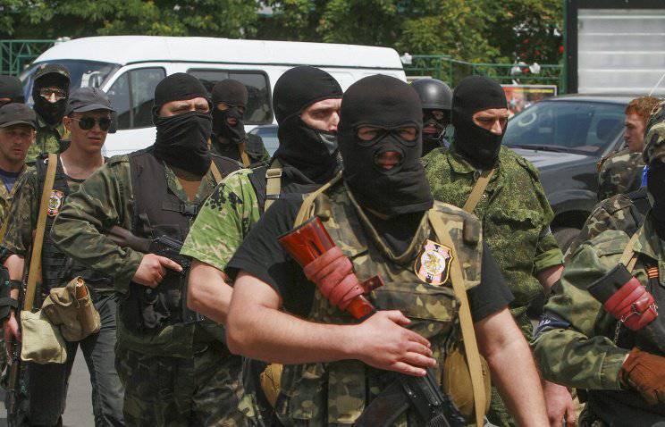 Ополченцы захватили воинскую часть МВД в центре Донецка