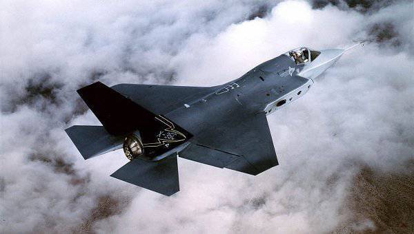 Пентагон приостановил полеты самолетов F-35