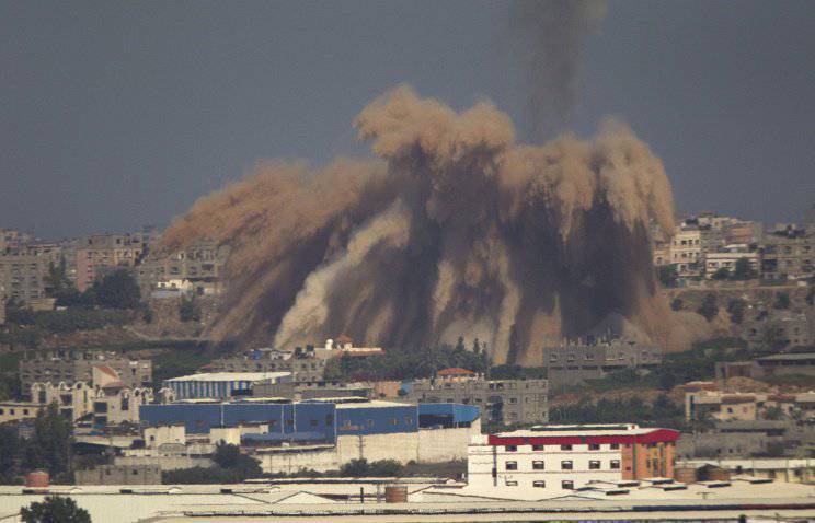 На сектор Газа обрушились 400 тонн израильских боеприпасов